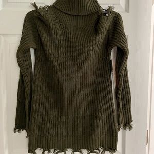 Women’s fringe turtleneck with cutout shoulders